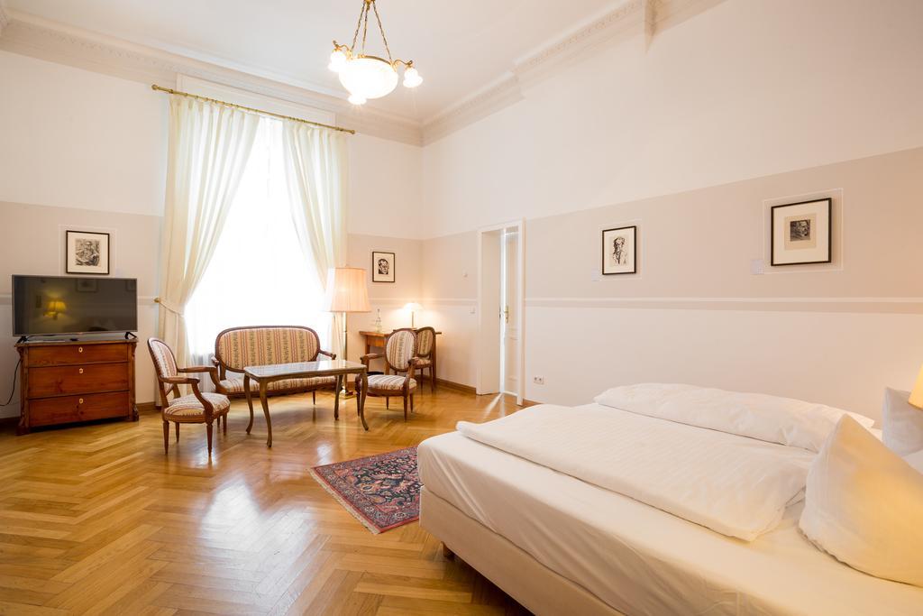 Hotel Schloss Storkau 외부 사진