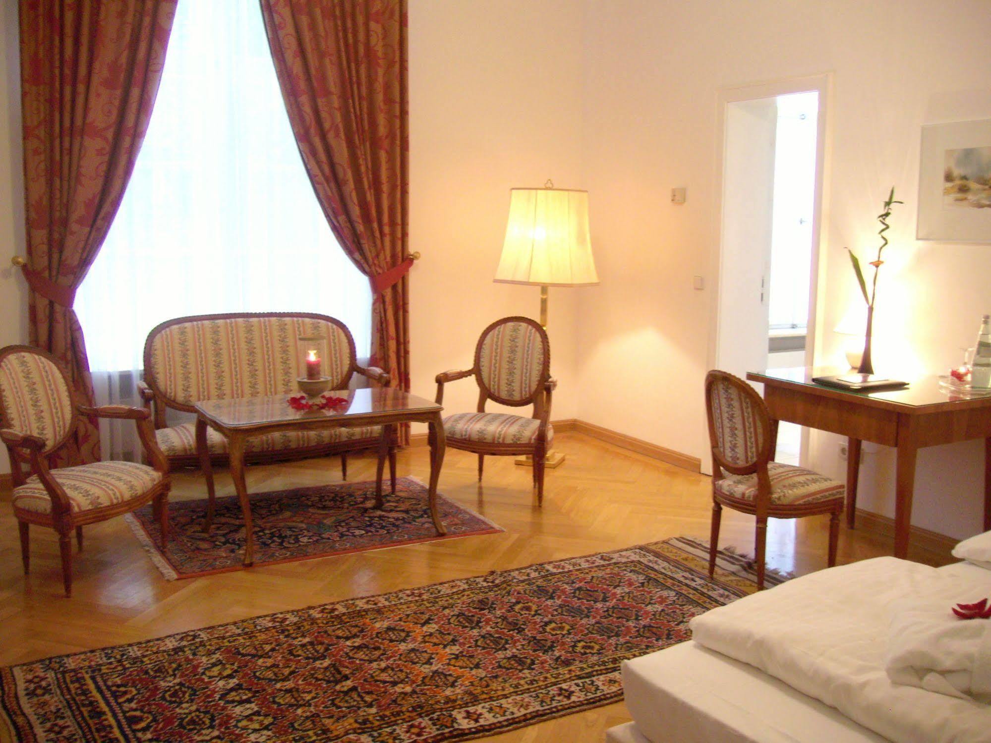 Hotel Schloss Storkau 외부 사진
